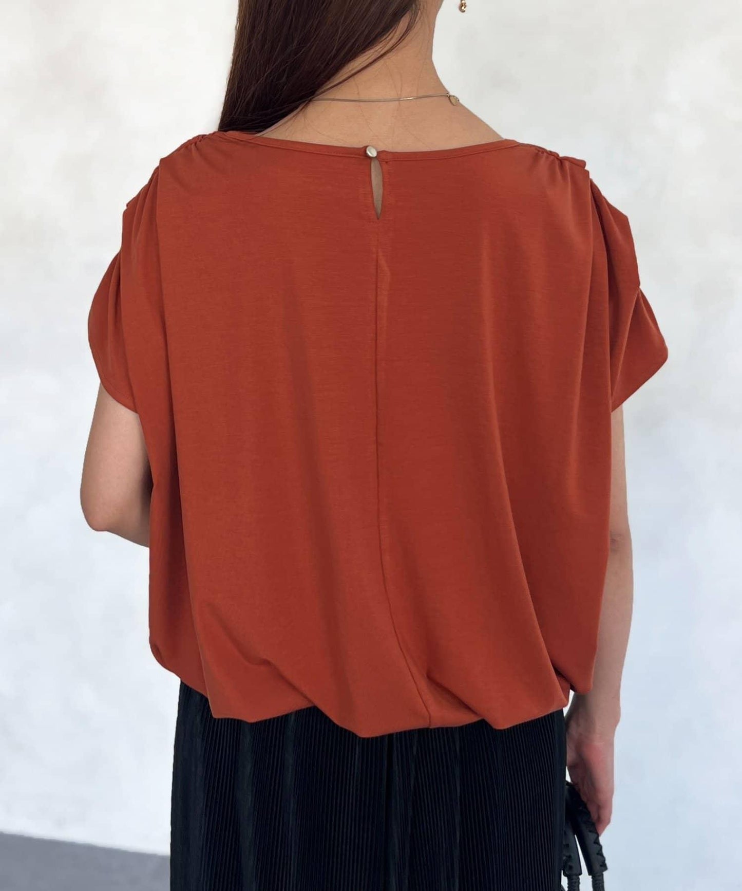 肩部褶皺氣球袖T恤