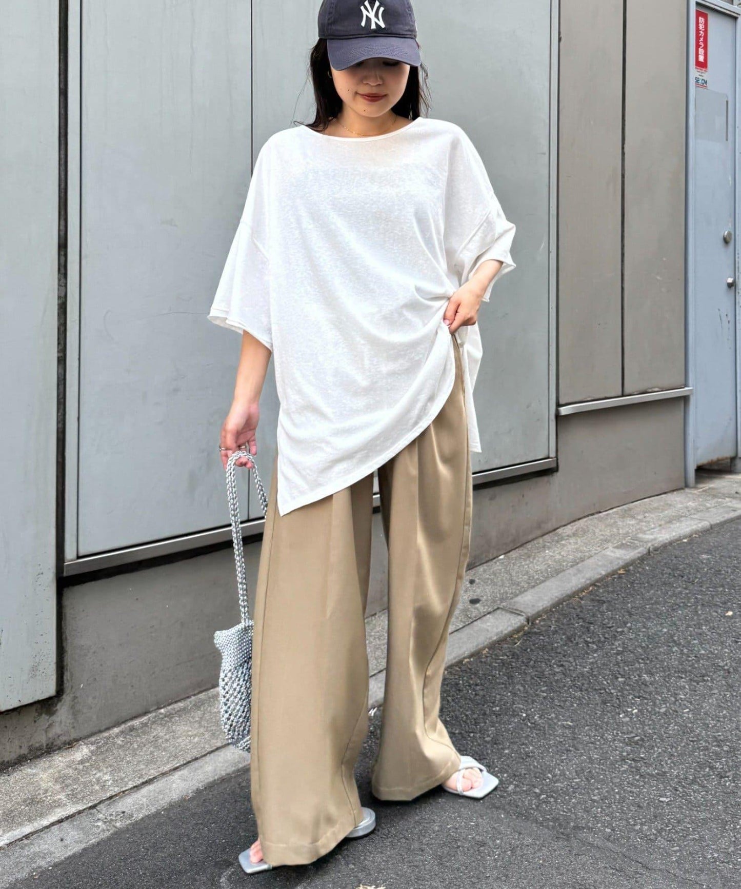 透薄拼接一點刺繡oversize短袖T恤