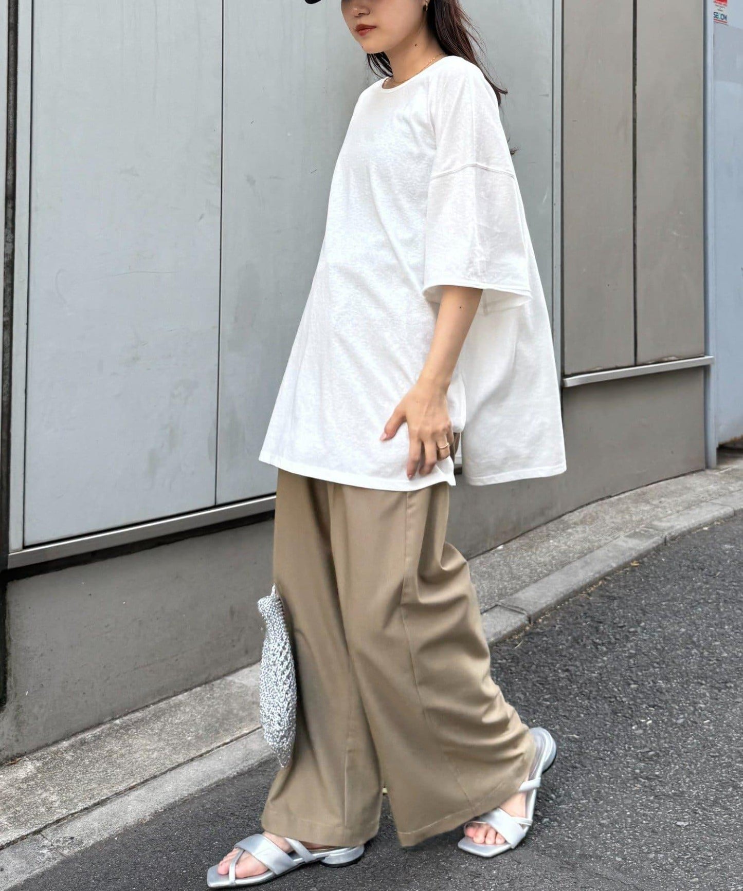 透薄拼接一點刺繡oversize短袖T恤