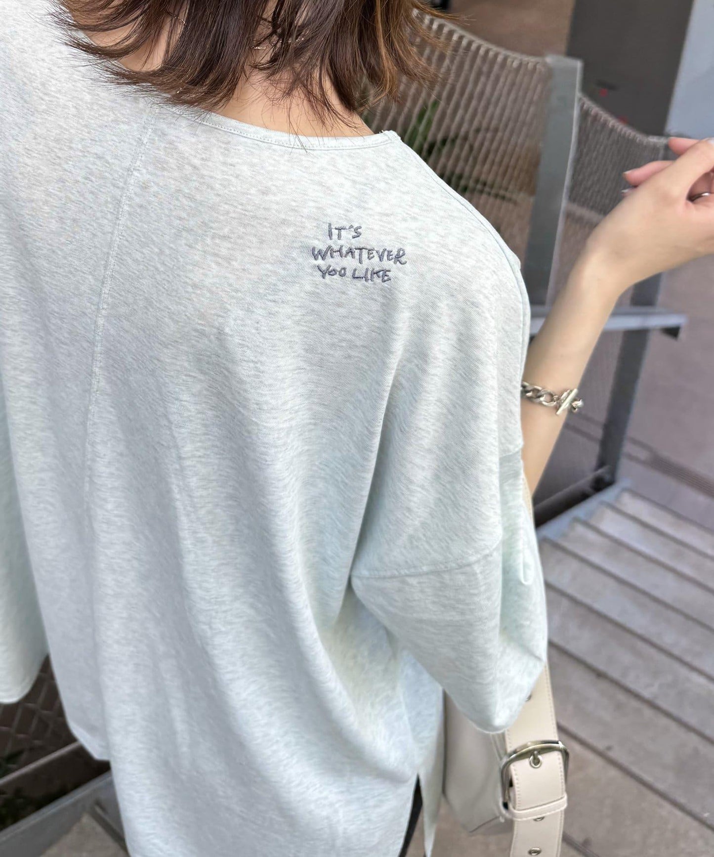 透薄拼接一點刺繡oversize短袖T恤