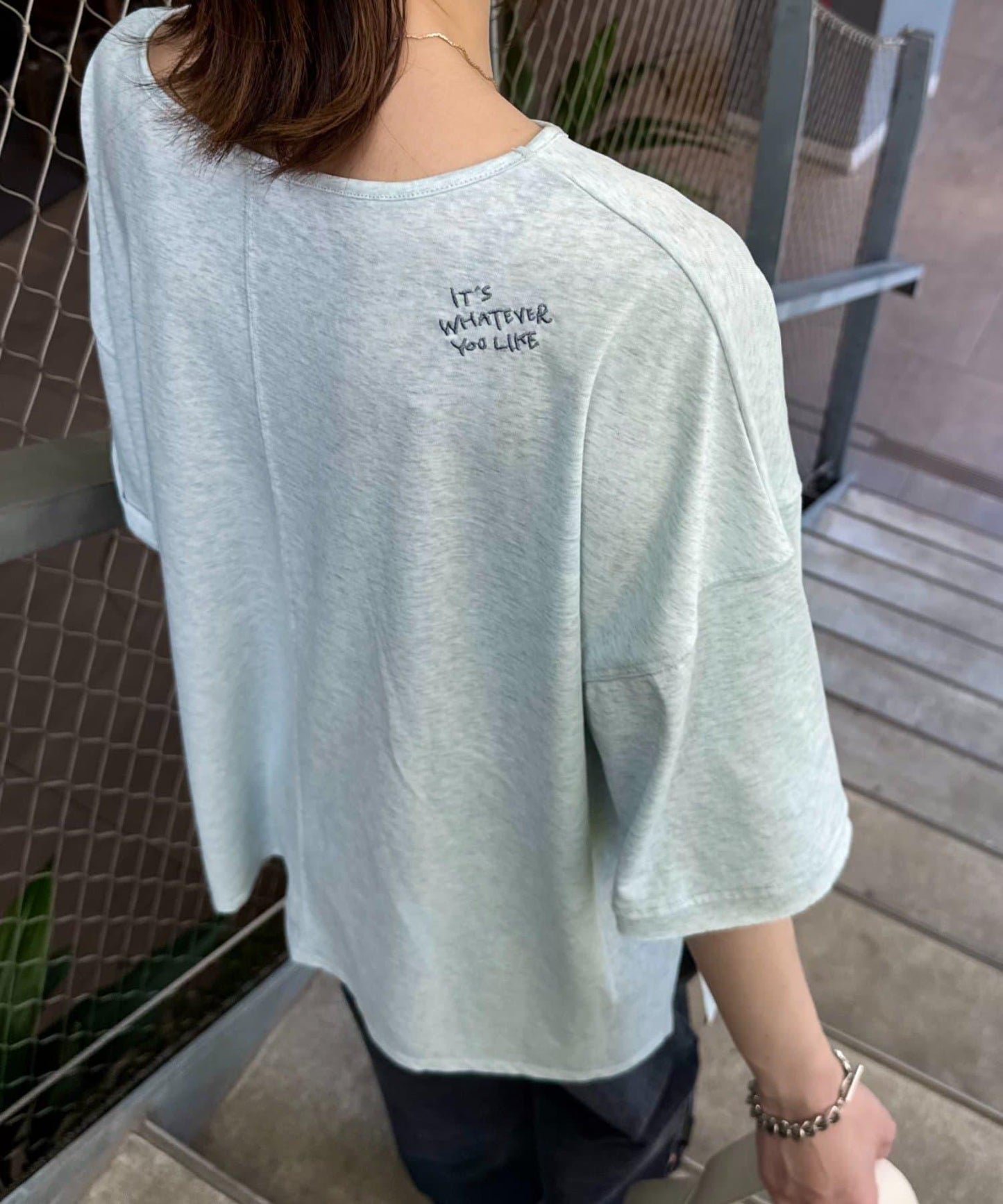 透薄拼接一點刺繡oversize短袖T恤