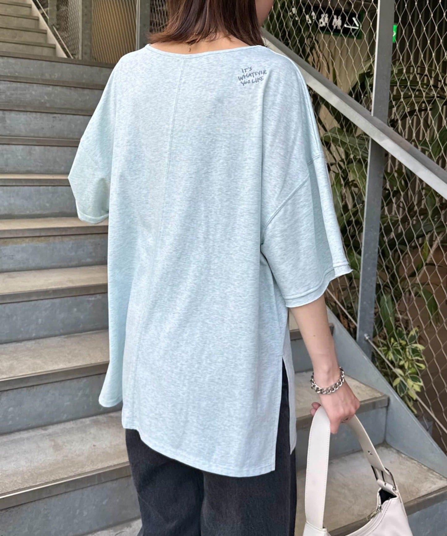 透薄拼接一點刺繡oversize短袖T恤