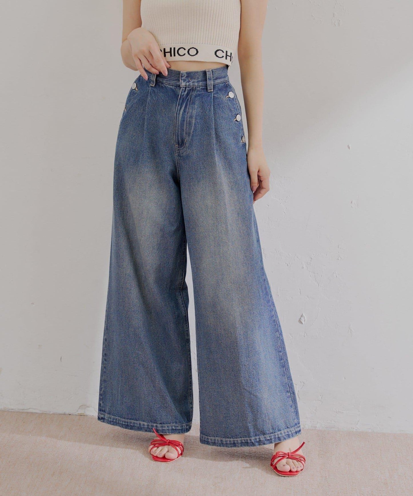 高腰 闊腿 紐扣設計 牛仔 牛仔褲