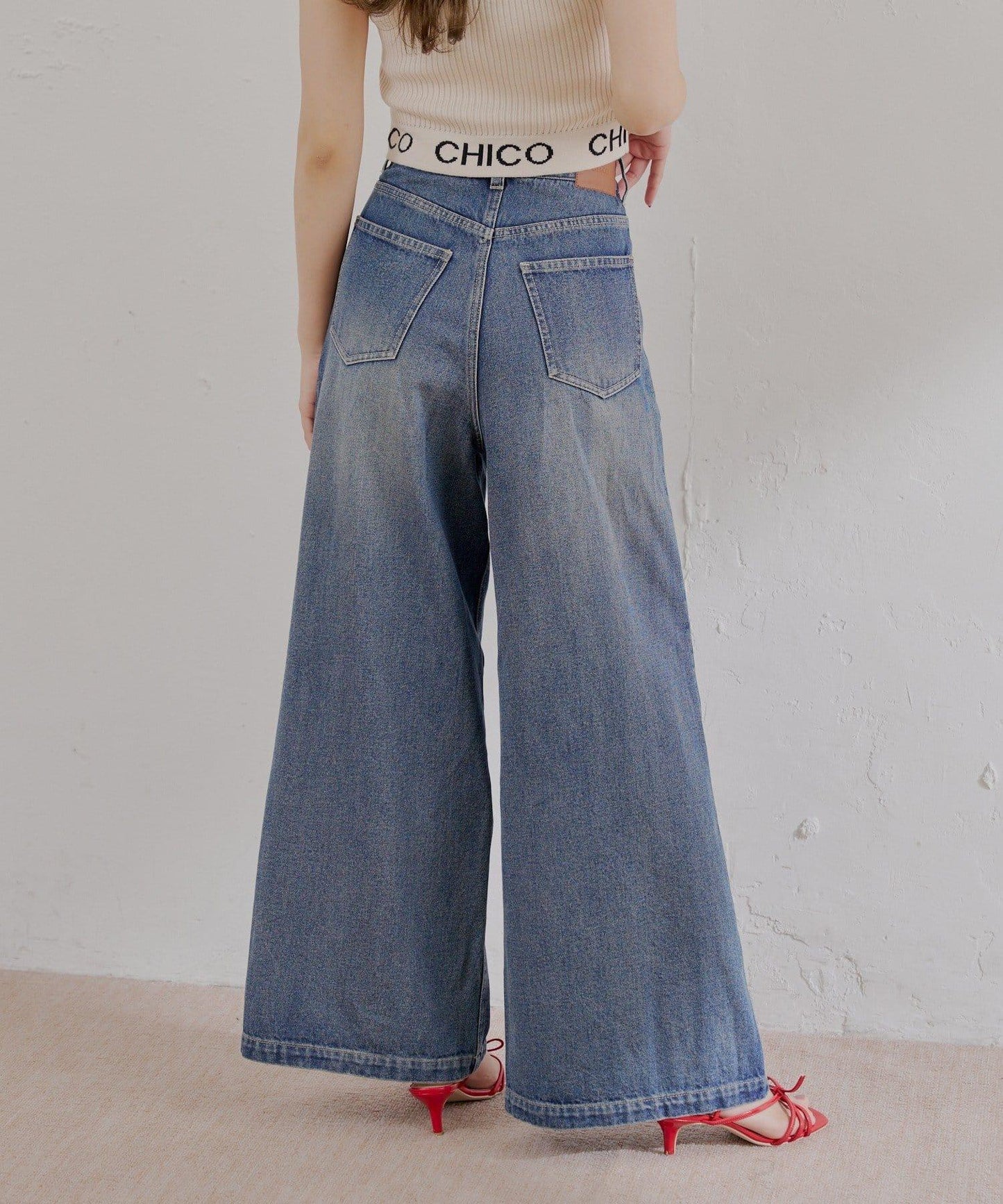 高腰 闊腿 紐扣設計 牛仔 牛仔褲