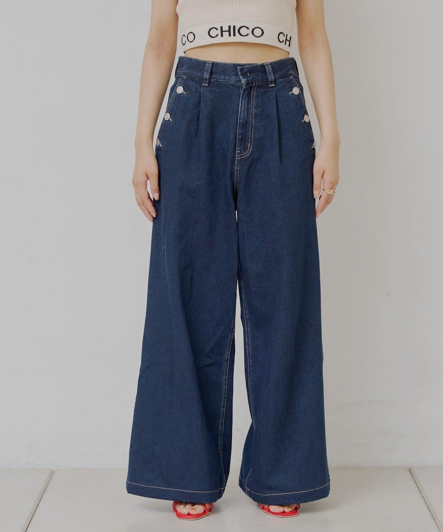 高腰 闊腿 紐扣設計 牛仔 牛仔褲