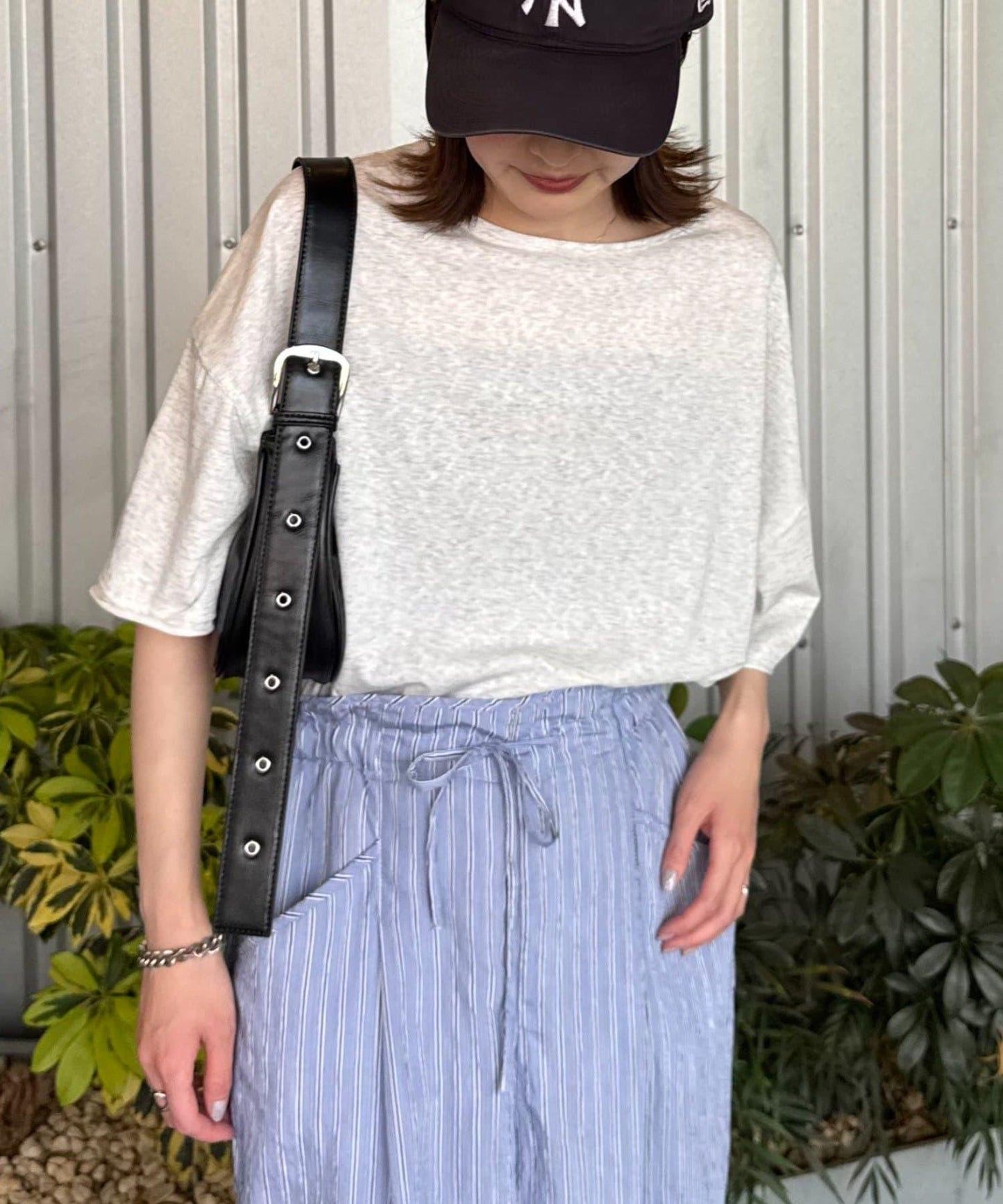 透薄拼接一點刺繡oversize短袖T恤