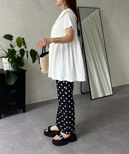 珍珠色荷葉邊上衣