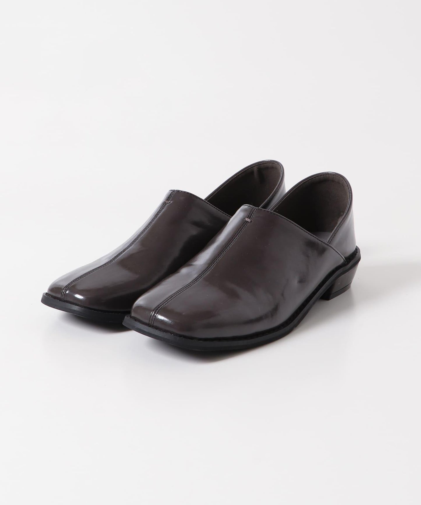 中縫方頭樂福鞋