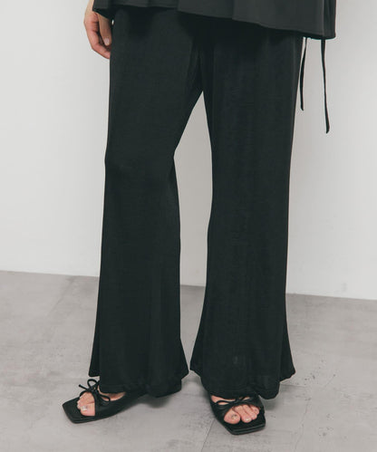 亮面易穿喇叭褲