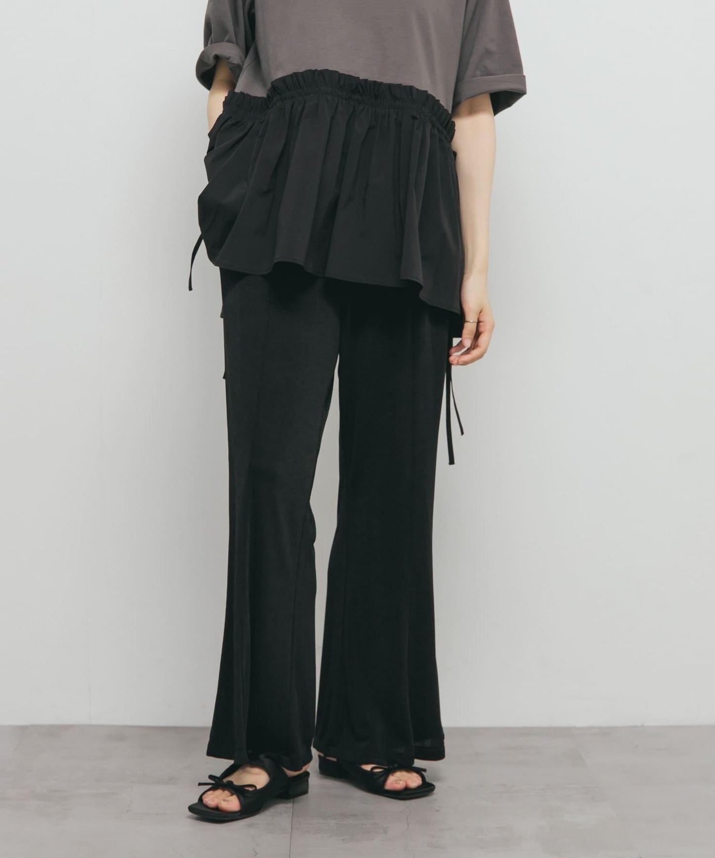 亮面易穿喇叭褲