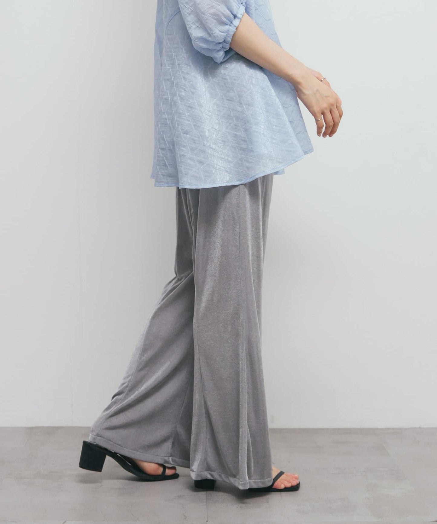 亮面易穿喇叭褲