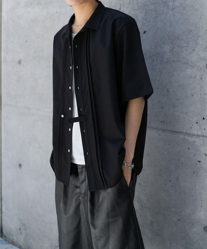 設計感翻領短袖襯衫