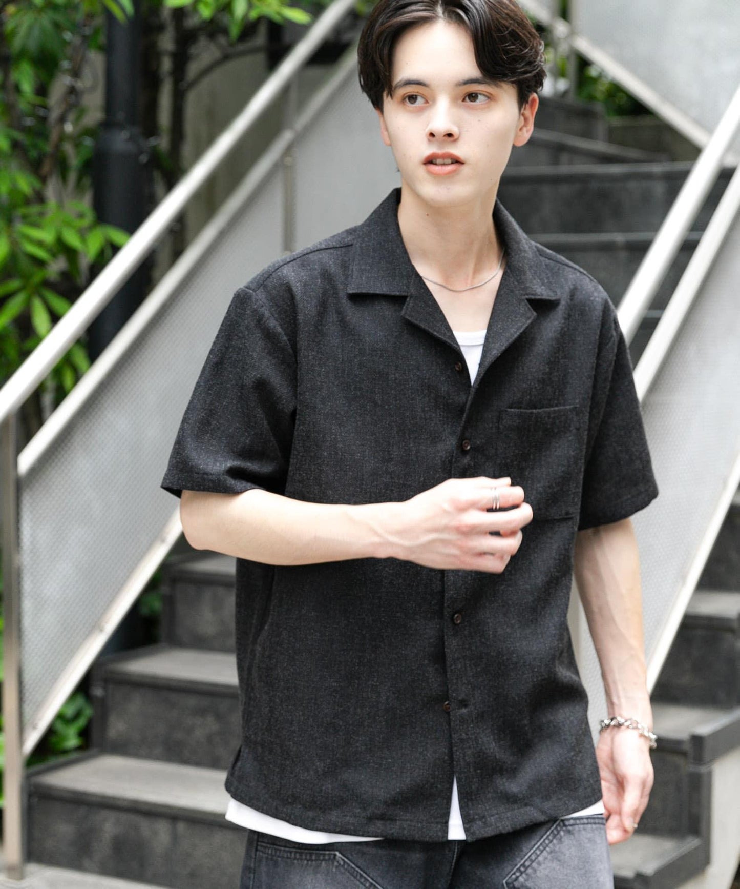 混色開領短袖襯衫