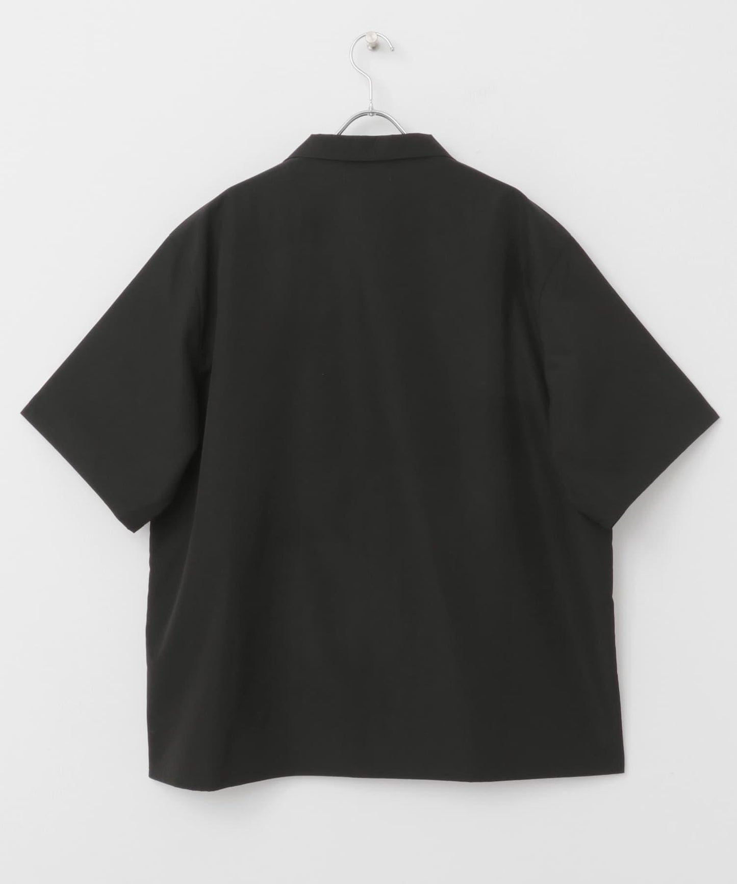 設計感翻領短袖襯衫