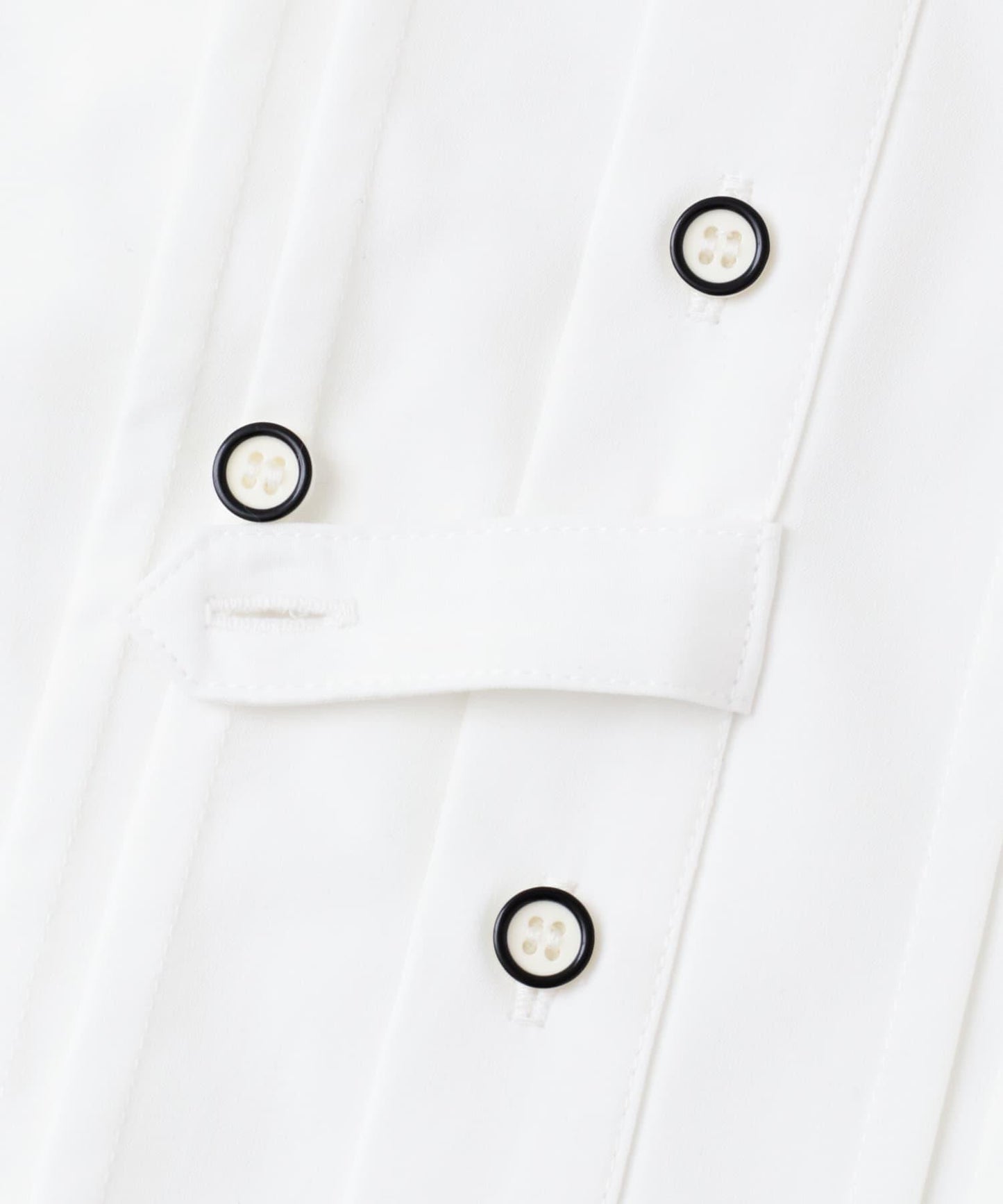 設計感翻領短袖襯衫