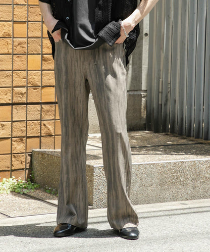 暗紋斜紋喇叭褲