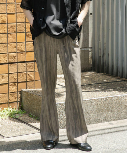 暗紋斜紋喇叭褲