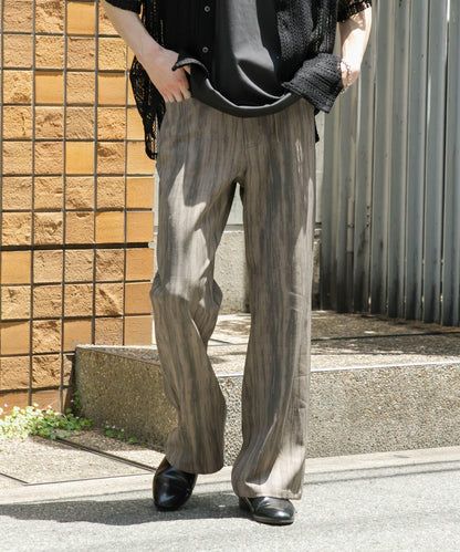 暗紋斜紋喇叭褲