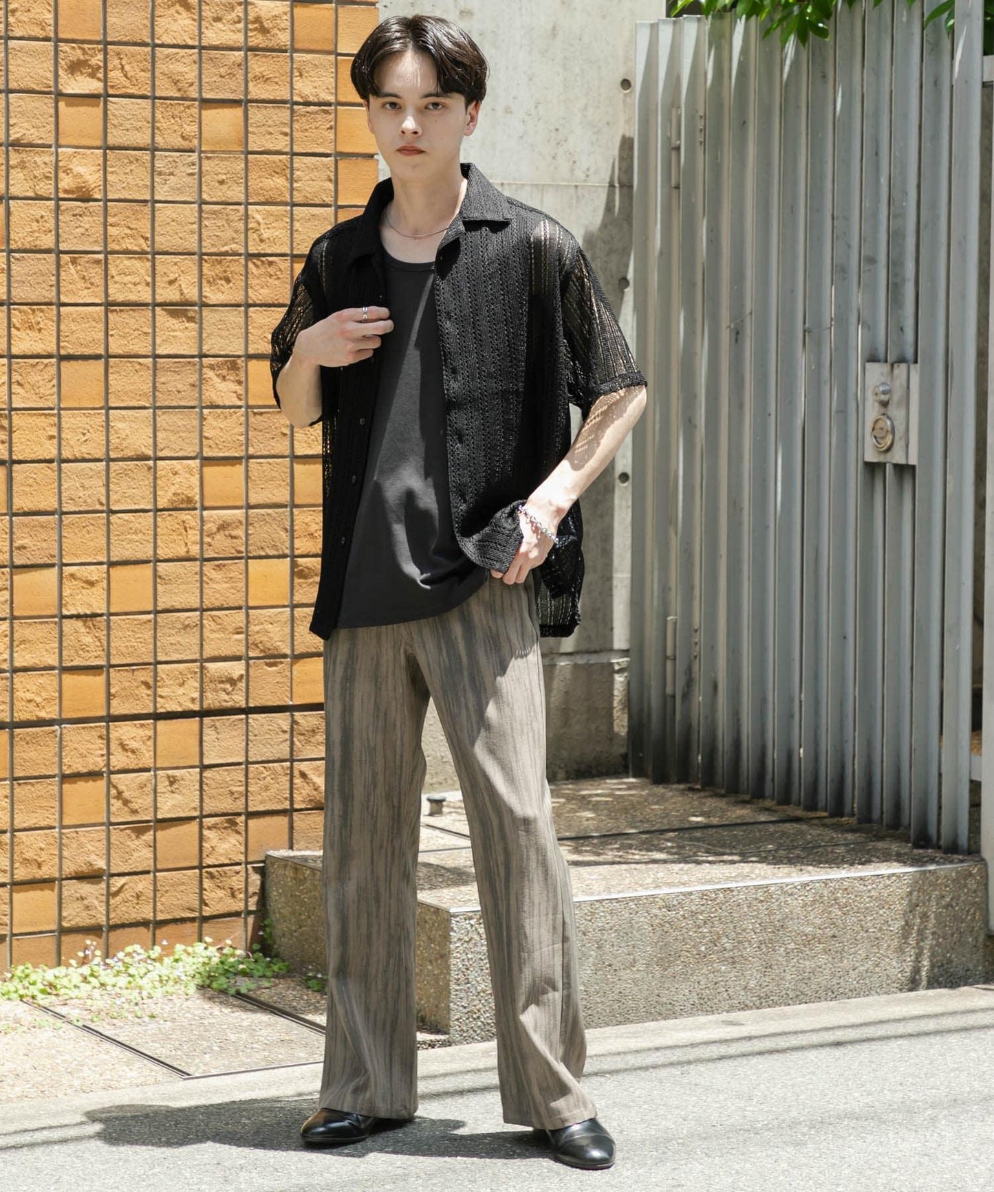 暗紋斜紋喇叭褲