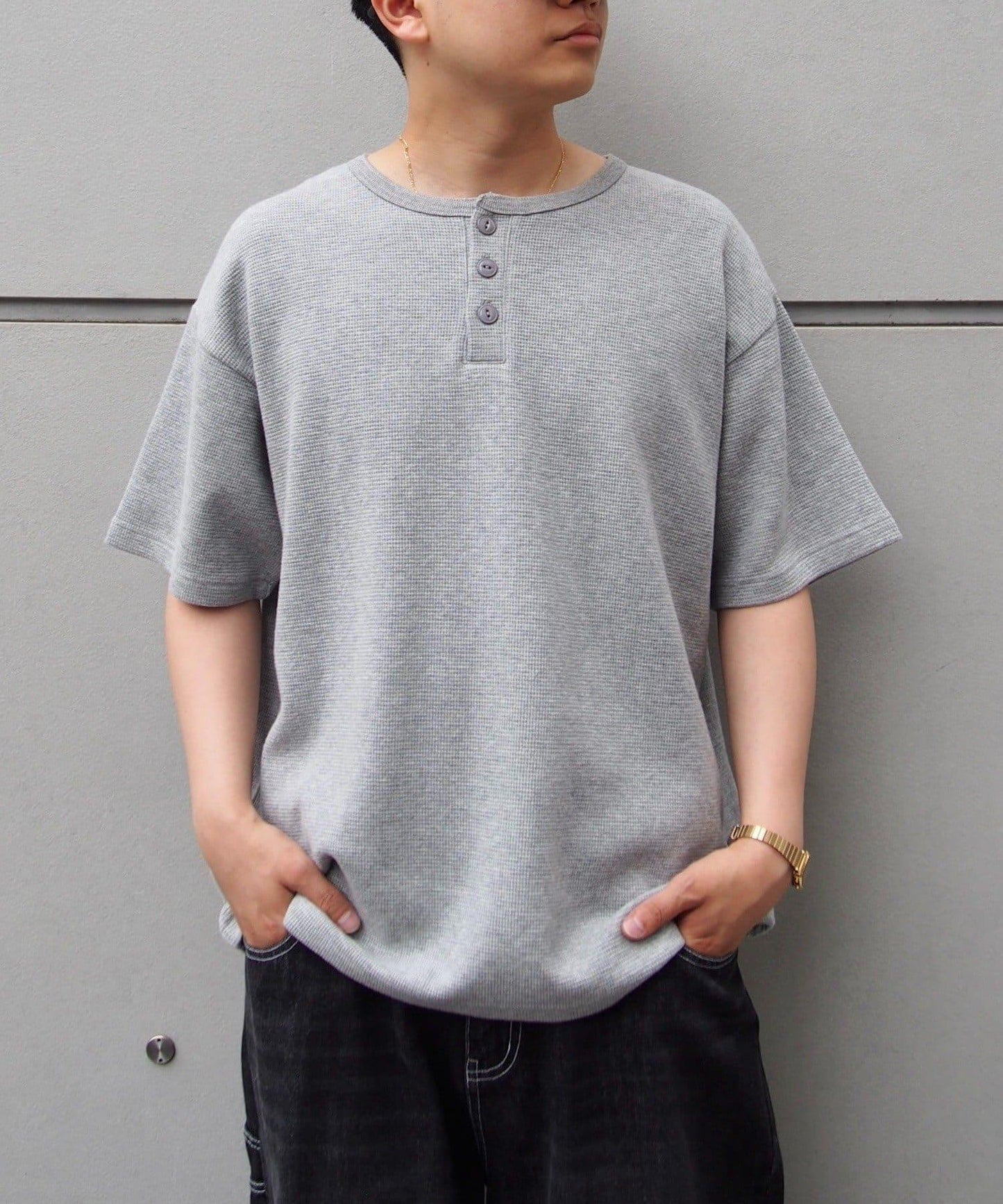 【酸奶油/酸奶油】華夫餅亨利圓領T恤 / 2尺碼