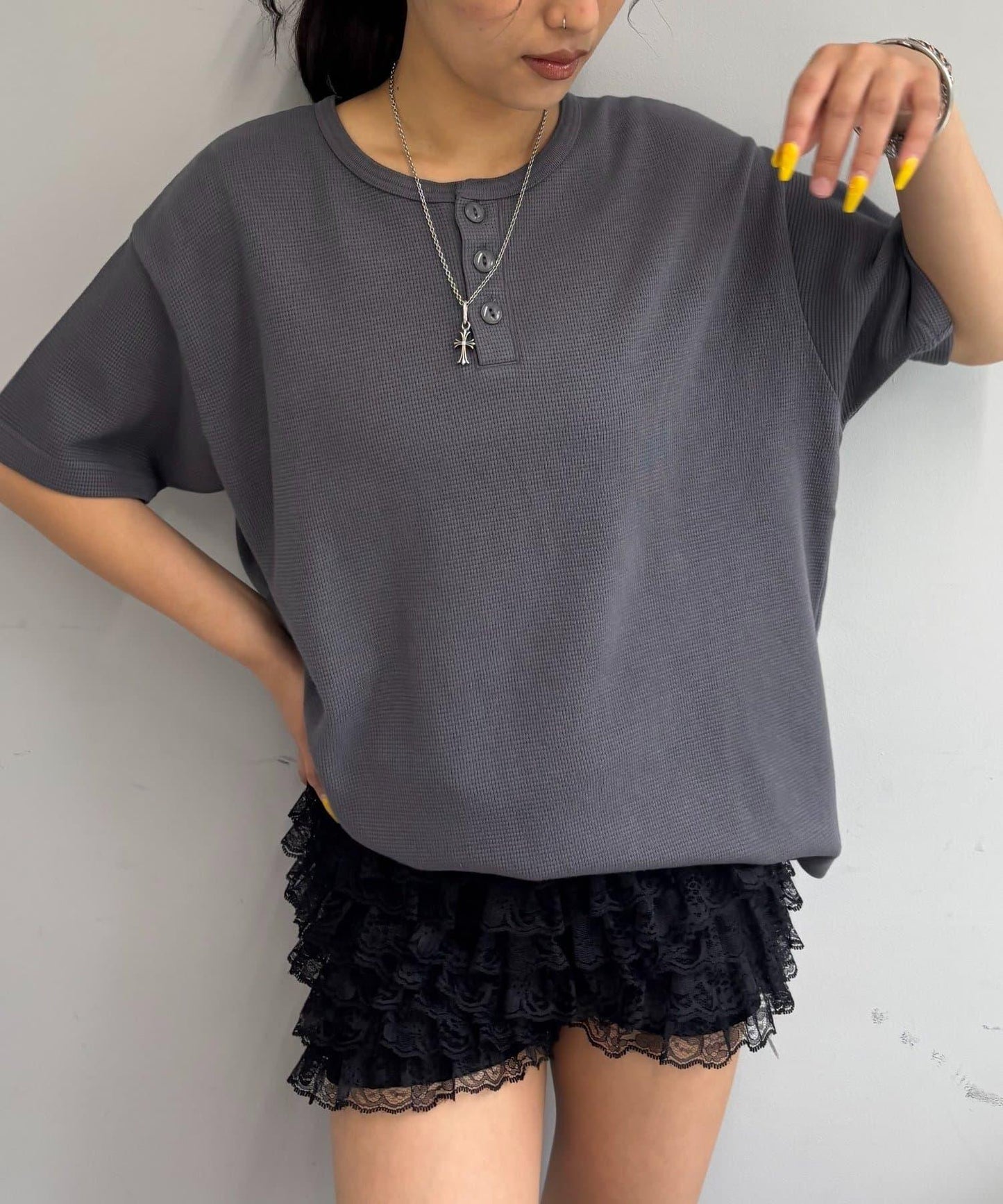 【酸奶油/酸奶油】華夫餅亨利圓領T恤 / 2尺碼