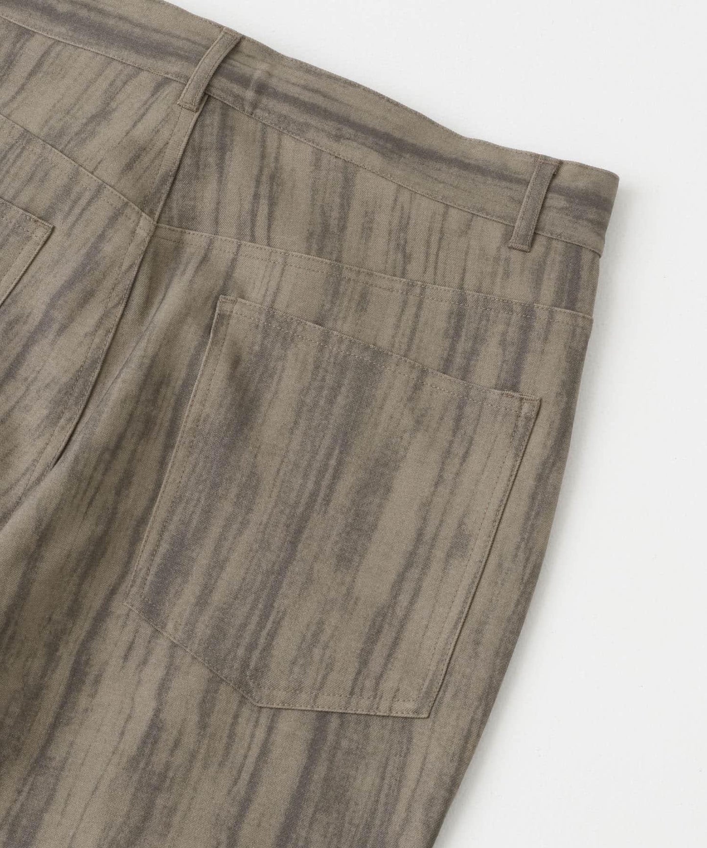 暗紋斜紋喇叭褲