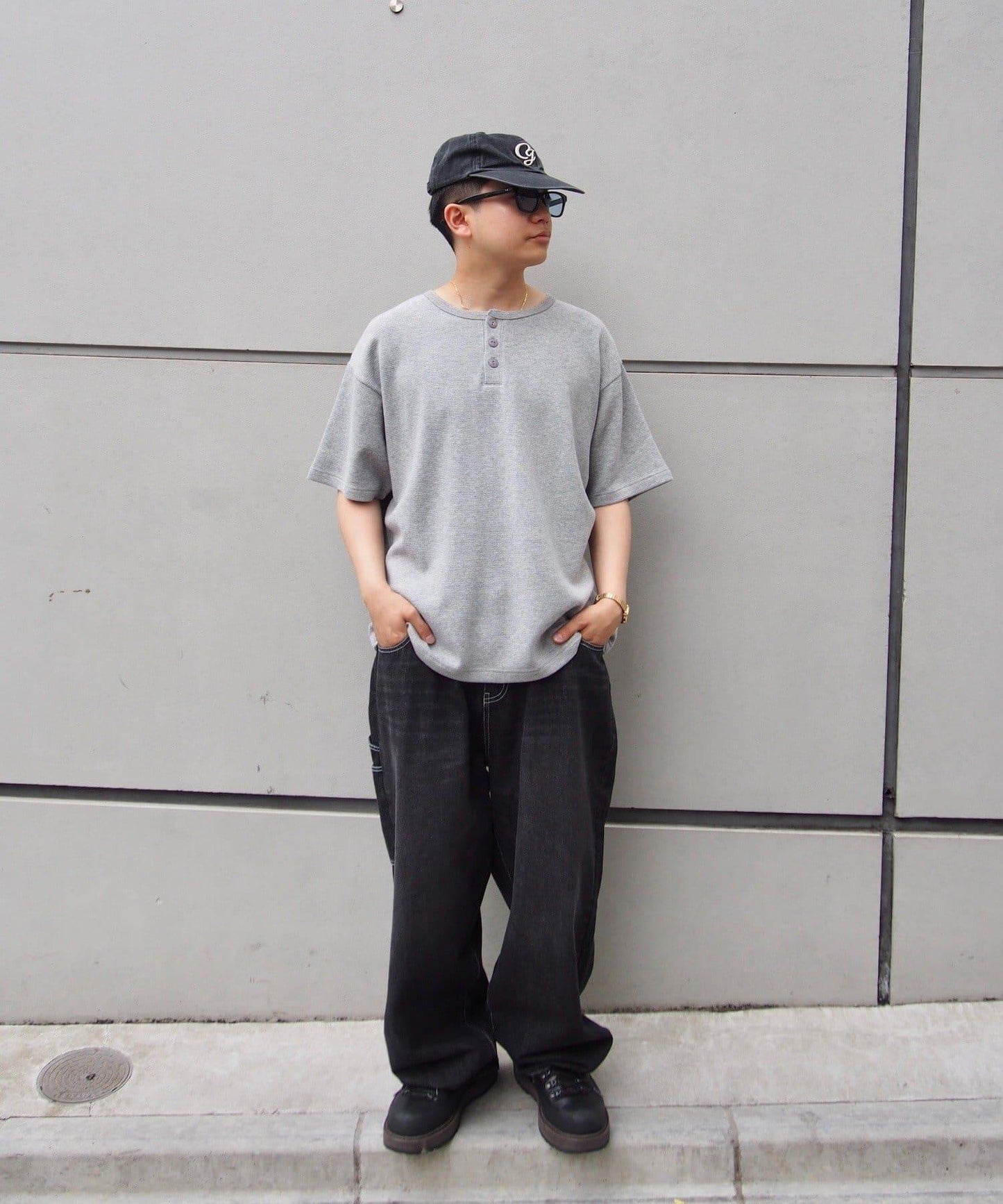 【酸奶油/酸奶油】華夫餅亨利圓領T恤 / 2尺碼