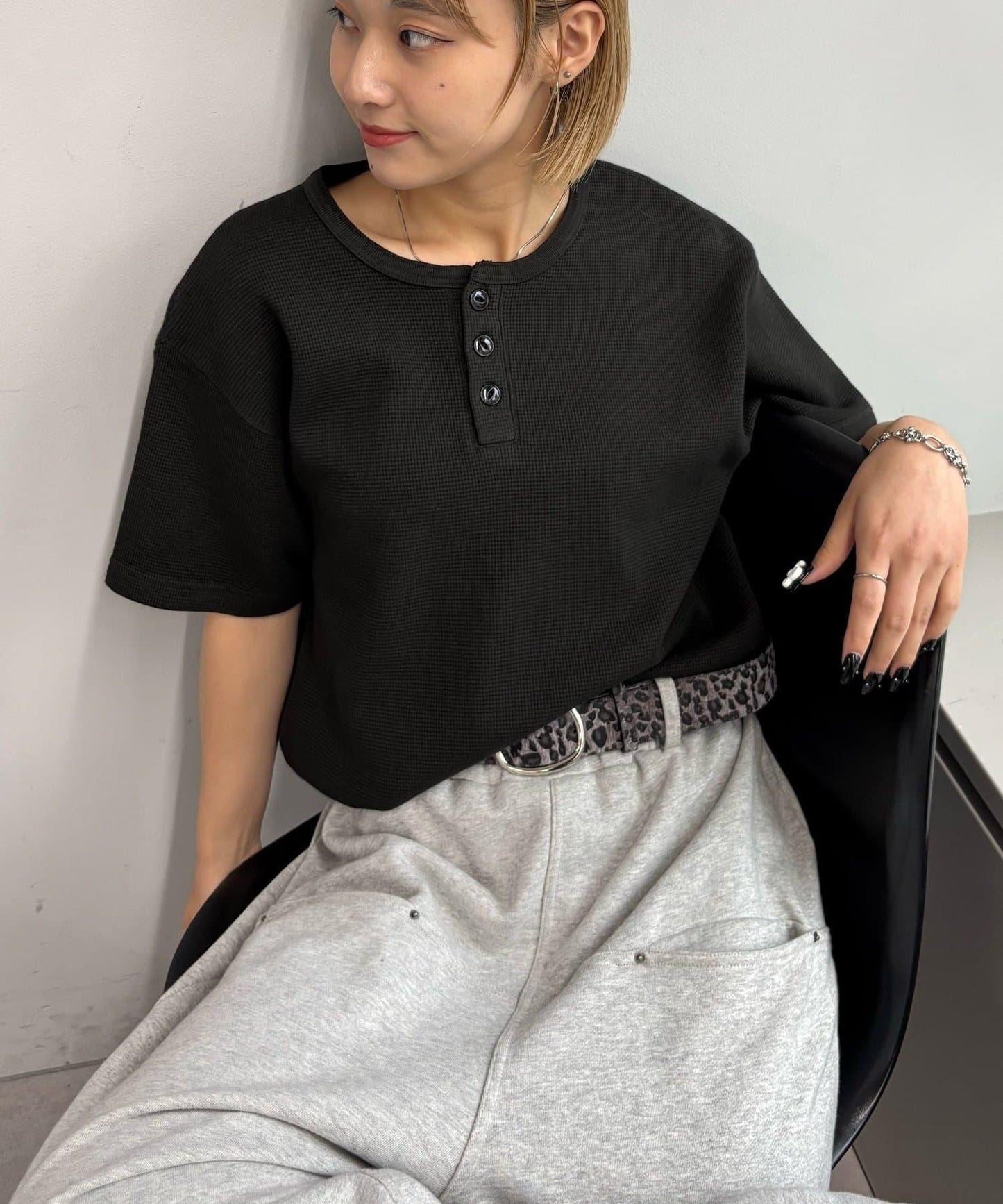 【酸奶油/酸奶油】華夫餅亨利圓領T恤 / 2尺碼