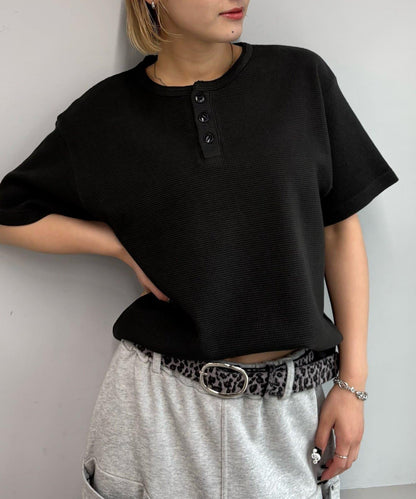 【酸奶油/酸奶油】華夫餅亨利圓領T恤 / 2尺碼