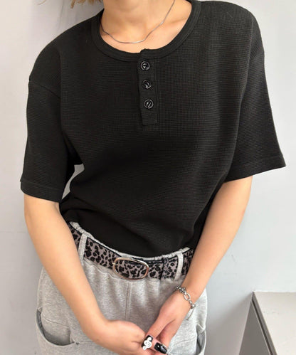 【酸奶油/酸奶油】華夫餅亨利圓領T恤 / 2尺碼