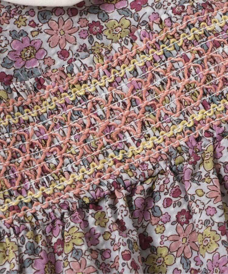 花紋荷葉邊刺繡套裝