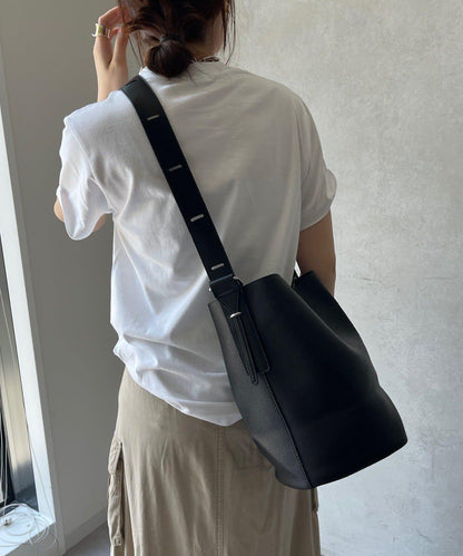 肩揹包