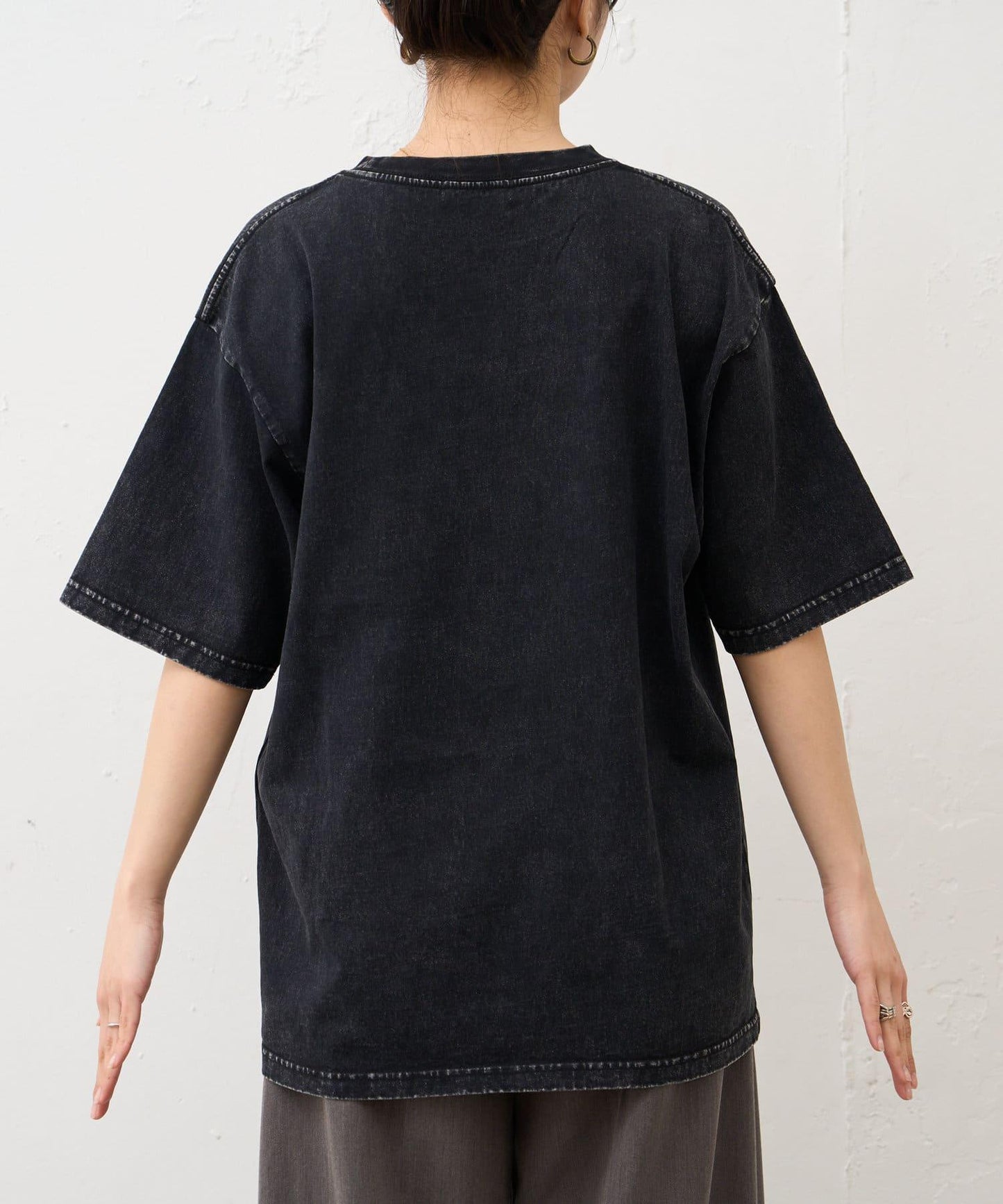 【男女通用】酸洗標誌T恤