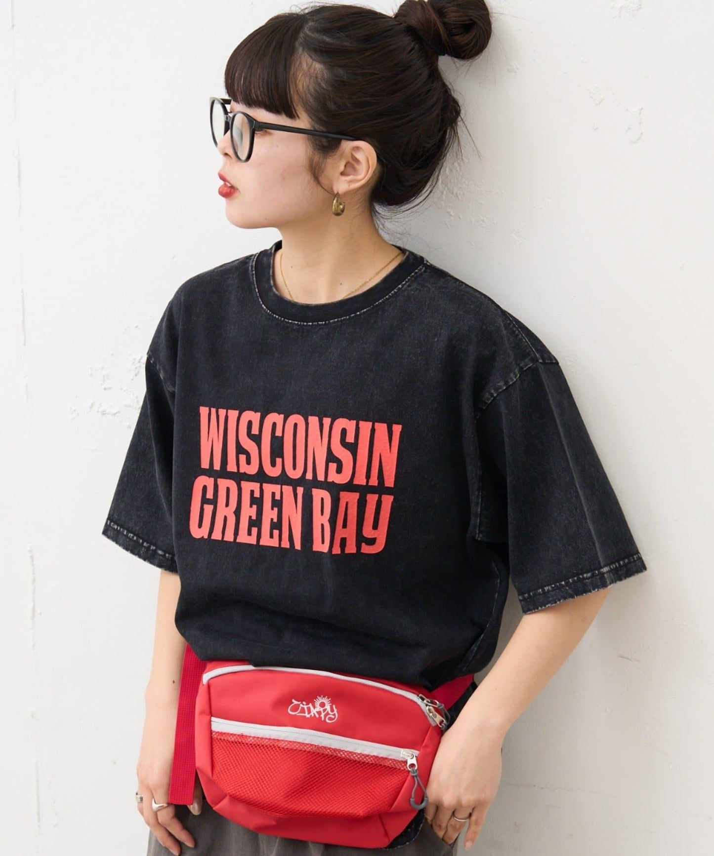 【男女通用】酸洗標誌T恤