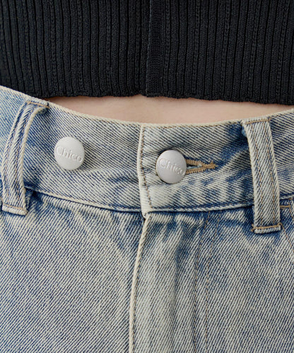 Chico 口袋刺繡緊身微喇牛仔褲