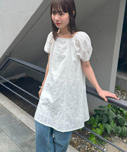 Discoat umm. 多比織點短袖迷你連衣裙