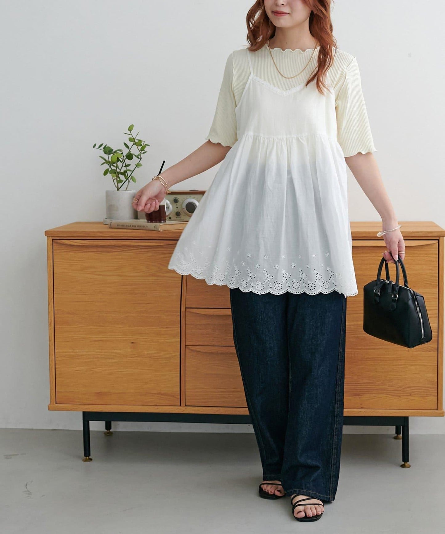 蕾絲拼接吊帶長款上衣