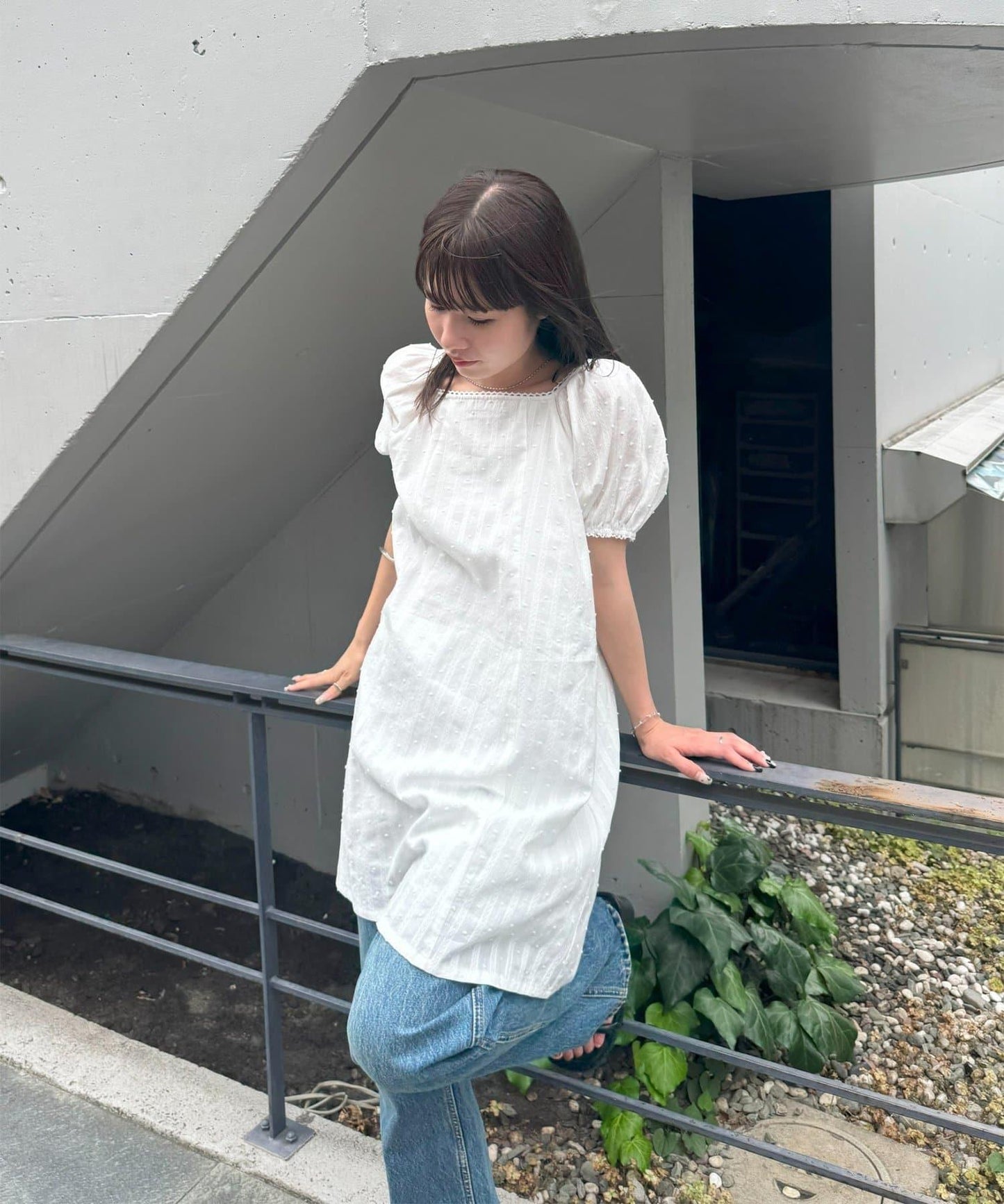 Discoat umm. 多比織點短袖迷你連衣裙