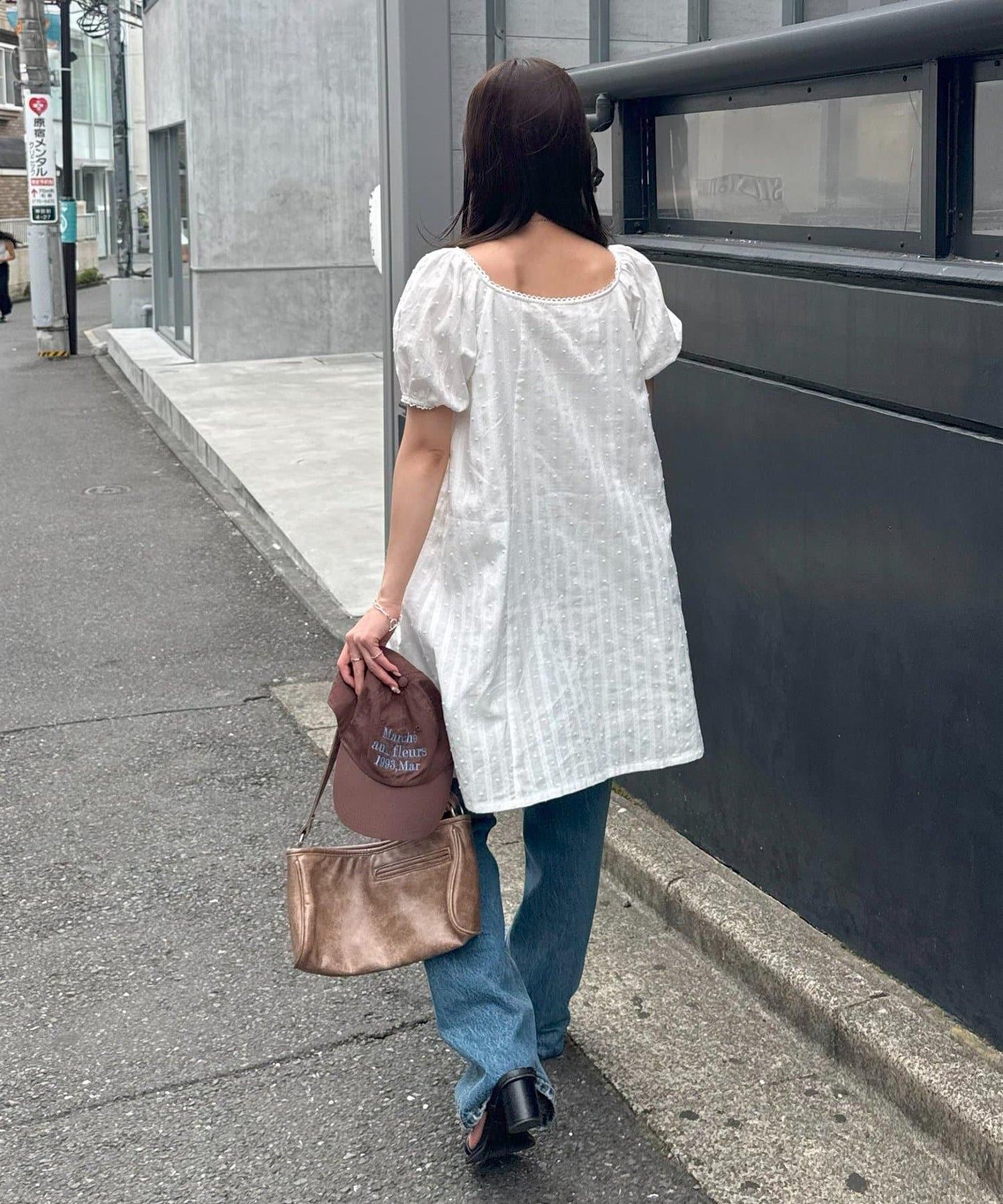 Discoat umm. 多比織點短袖迷你連衣裙