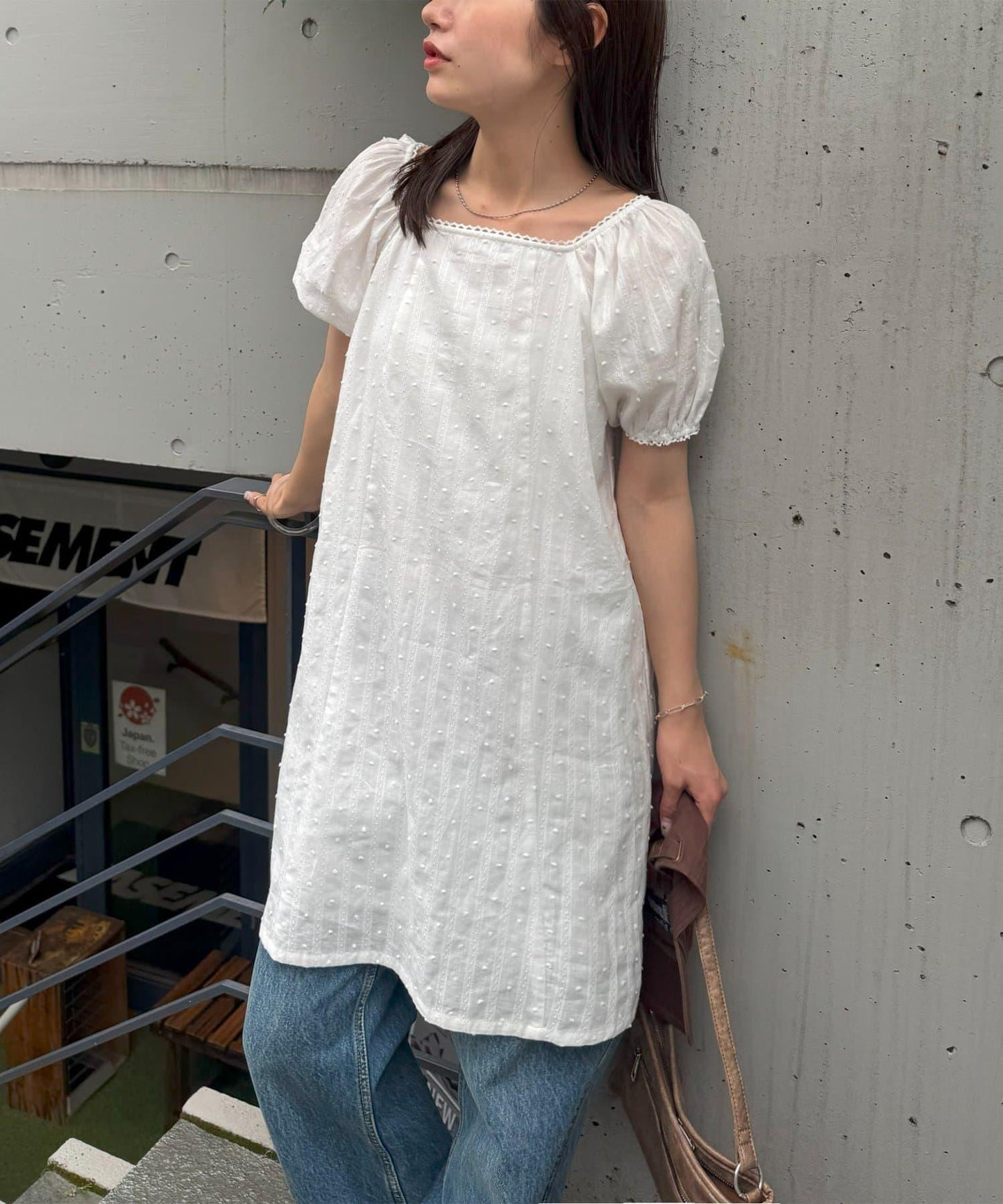 Discoat umm. 多比織點短袖迷你連衣裙