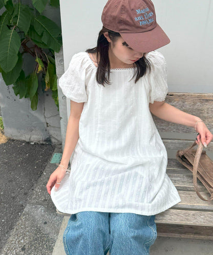 Discoat umm. 多比織點短袖迷你連衣裙