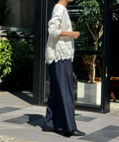 下襬蕾絲修身T恤