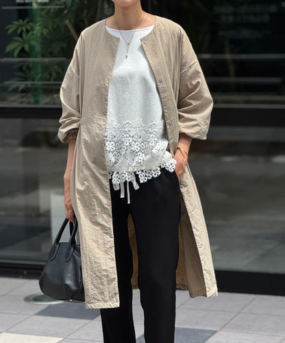 下襬蕾絲修身T恤