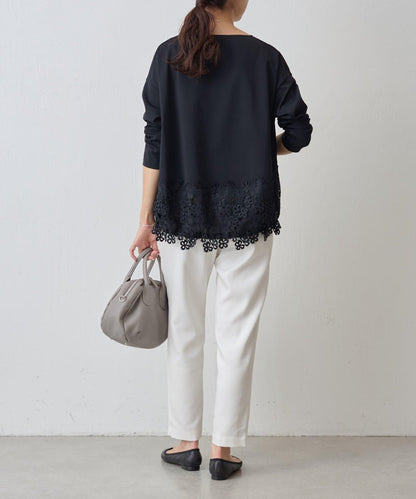 下襬蕾絲修身T恤