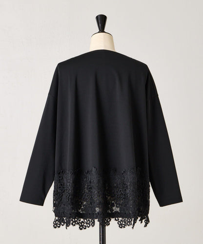 下襬蕾絲修身T恤