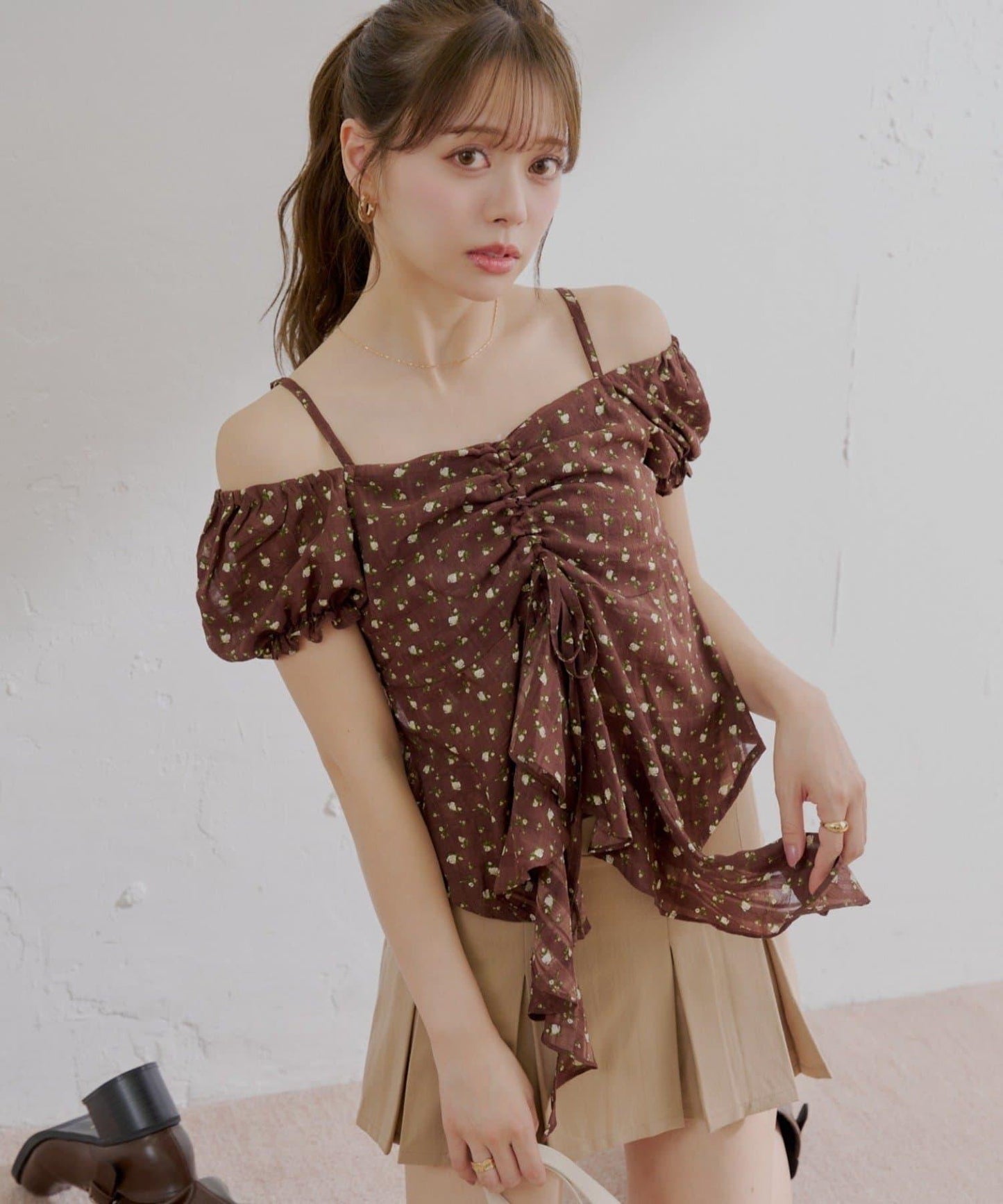 2way泡泡袖下垂荷葉邊上衣