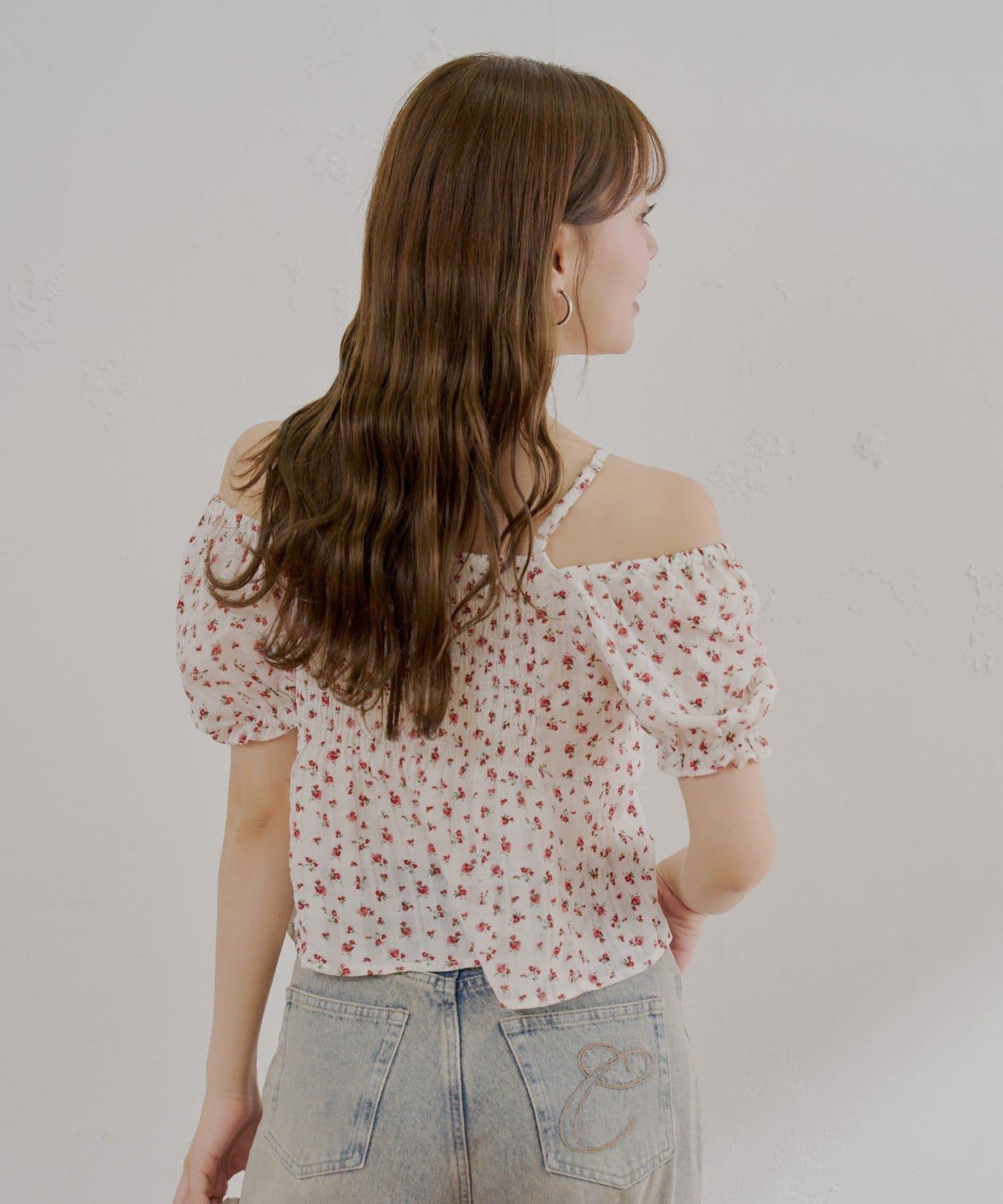 2way泡泡袖下垂荷葉邊上衣