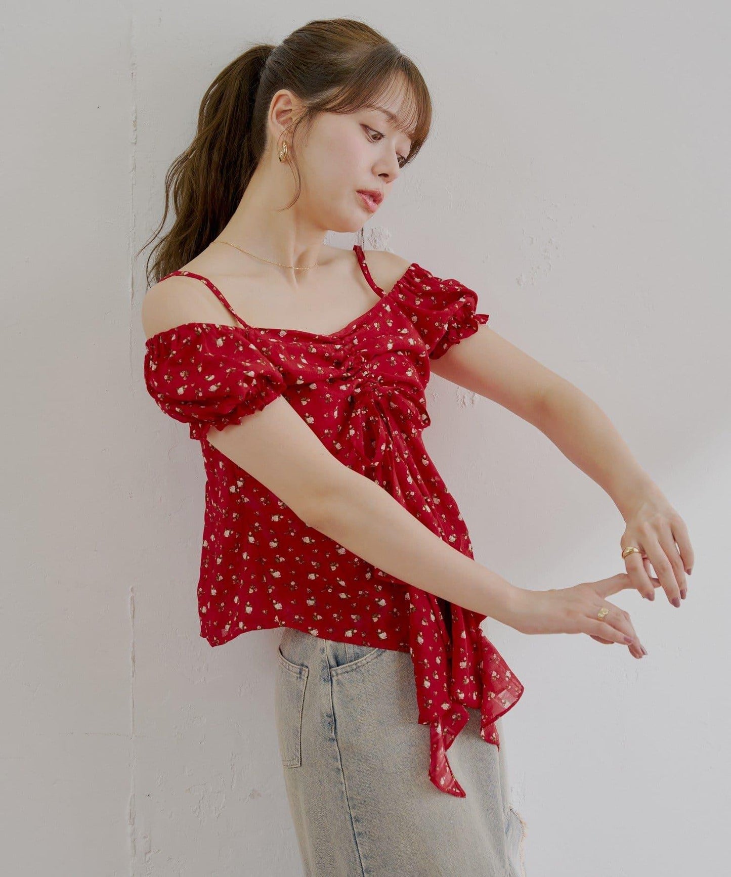 2way泡泡袖下垂荷葉邊上衣