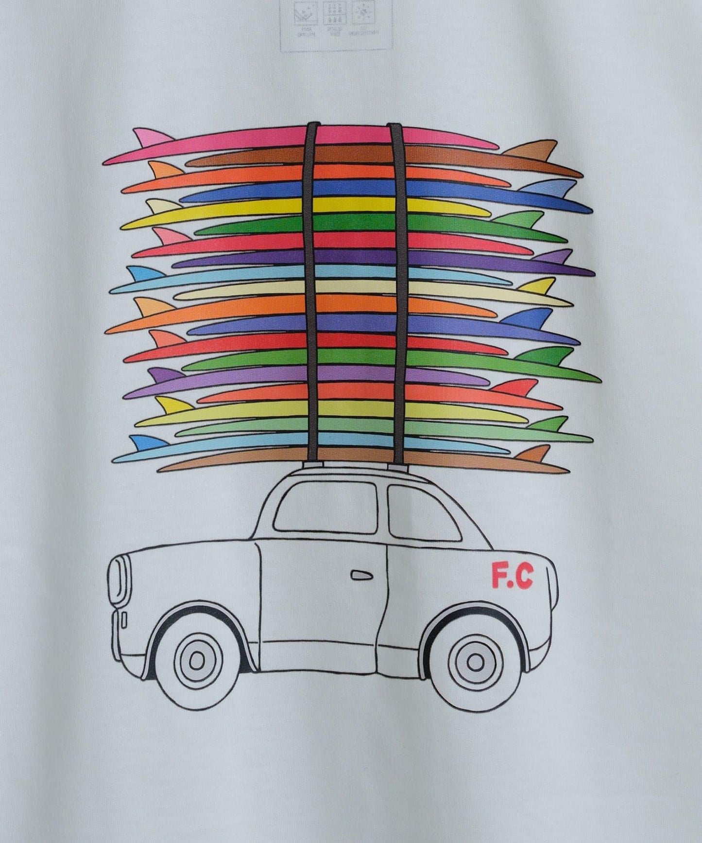 【Franklin Climbing】衝浪板和汽車背景印花T恤