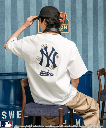 聯名 MLB 標誌刺繡背面印花T恤